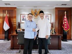Temui Kepala KSP, Mensos Gus Ipul Bahas Perkembangan Sekolah Rakyat