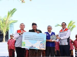 Komut Pertamina Resmikan Kapal Pintar Pembersih Sampah Laut di Bali