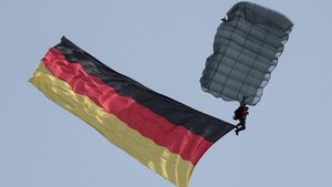 Langit Berlin Jadi Panggung Aksi, Prajurit Jerman Terjun Bebas di ILA 2026