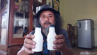 Menilik Perjuangan Gus Embek, Meracik Khasiat dari Susu Kambing Etawa
