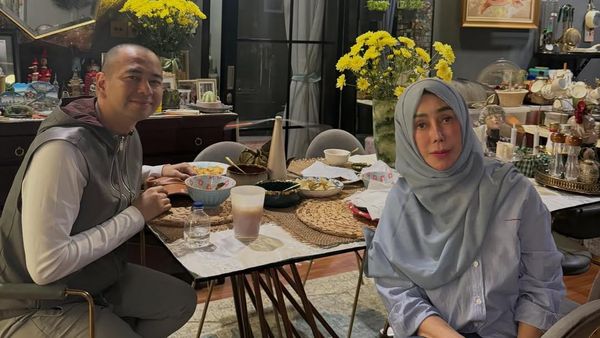 Ibu Gak Henti Doa saat Raffi Ahmad Diserang Isu Pencucian Uang-Suap
