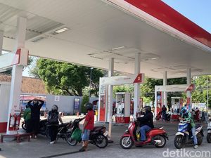 Warga Semarang Kaget Pertamax Naik, Bakal Beralih ke Pertalite