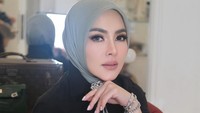 Gaya Mewah Syahrini Pakai Aksesori Rp 44,5 M, Netizen: Istri CEO Sesungguhnya