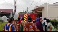 Viral Emak-emak di Medan Protes Damkar Kirim Air ke Rumah Kadis Saat PDAM Mati