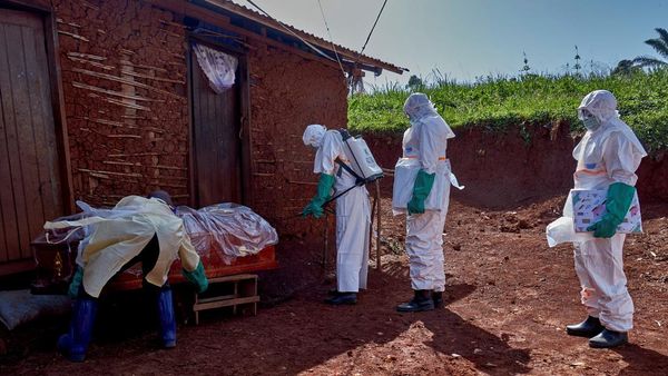 Alarm Ebola Kembali Berbunyi, Perburuan Pasien Nol Dimulai di Kongo