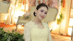 Pesona Ayu Ting Ting Berkebaya Butter Yellow, Tenteng Tas Rp 117 Juta
