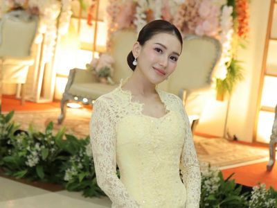 Potret Unik Rumah Ayu Ting Ting di Depok, Toilet Duduk & Jongkok Berhadapan