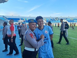 Dendi Sulistiawan Resmi Bergabung ke Persela