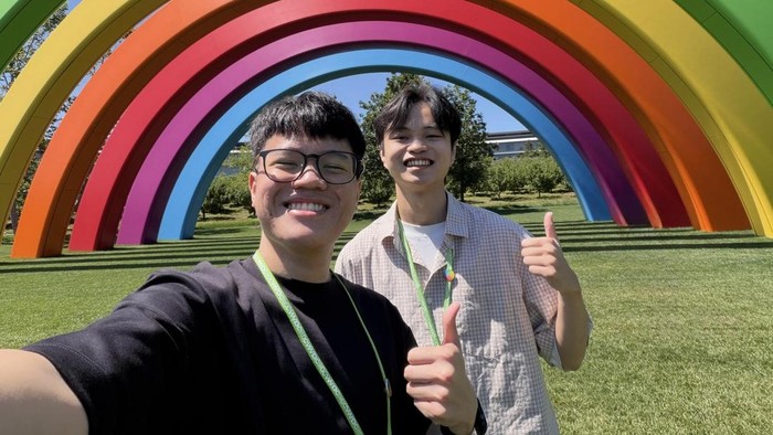 Francesco Emmanuel Setiawan dan Ghazali Ahlam Jazali, dua developer RI ikut WWDC 2026