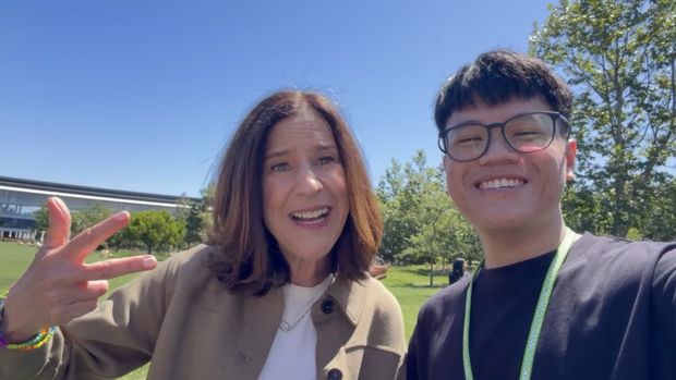 Ghazali Ahlam Jazali berjumpa Tim Cook dan John Ternus