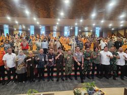 Al Haris Ajak Mahasiswa UNJA Jadi Agen Cegah Karhutla di Jambi