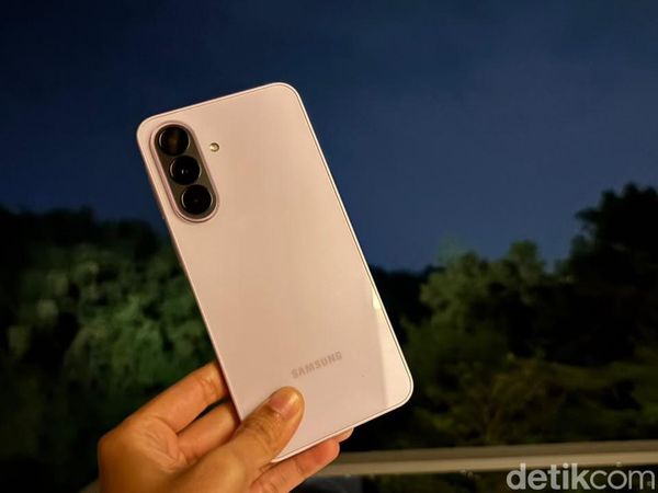 Potret Malam Braga Bandung dengan Galaxy A37 5G, Hasilnya Memukau