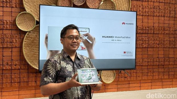 Edy Supartono, Senior Retail Manager Huawei Device Indonesia dalam media experience Huawei MatePad Mini