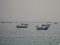 Perdamaian AS-Iran Akhiri Blokade Selat Hormuz, Trump: Biarkan Minyak Mengalir