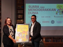 Bayu Oktara Rilis Buku Perdana, Cerita Momen Kehilangan Laptop di Jerman