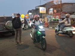 Pemotor Masih Banyak Lawah Arah di Simpang Ciawi Bogor Usai Dihadang Bocil