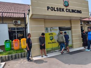 Ditangkap, Bang Jago di Jakut Ngamuk Acungkan Celurit Positif Narkoba