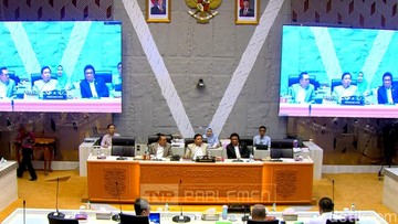 Wamenhub Bilang Menhub Menghadap Prabowo, Rapat Komisi V DPR Ditunda
