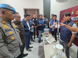 Polres Karimun Musnahkan Vape Etomidate Selundupan Anggota Polisi