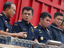 8,2 Juta Batang Rokok Ilegal Diselundupkan Pakai Pakan Ternak
