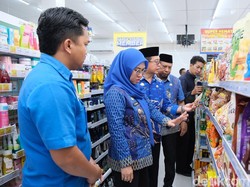 Bupati Gowa Sidak Ritel, Wajibkan Gerai Akomodir 30% Produk UMKM Lokal