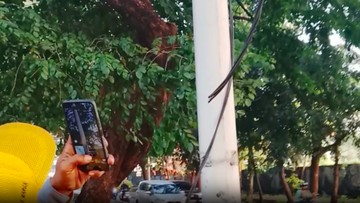 Puluhan Kabel PJU Dipotong Bikin Jalanan di Kebayoran Lama Gelap Gulita