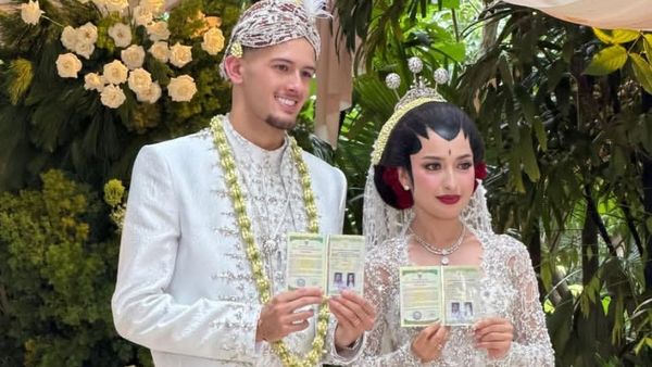 Sah! Jennifer Coppen Resmi Menikah dengan Justin Hubner