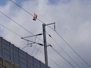 Sederet Fakta 452 Layang-layang Ganggu Perjalanan Whoosh