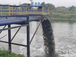 Sudah 2 Hari Lumpur Lapindo Kembali Mengalir ke Sungai Porong