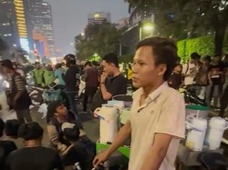 Video Pedagang Starling Cuan saat Demo Jakarta: Orang Beli Nggak Mikir Harga