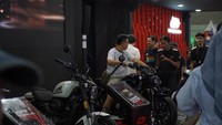 Beli Motor Ini Bisa Gratis Liburan ke China