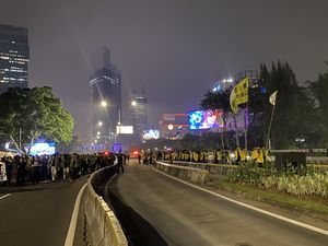 Sejumlah Mahasiswa di Tosari Membubarkan Diri, Long March Menuju Semanggi