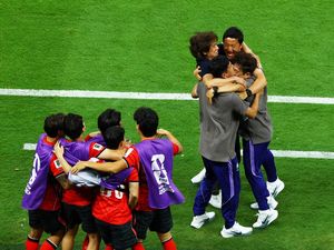 Hong Myung-bo: Korsel Menang Karena Pantang Menyerah!