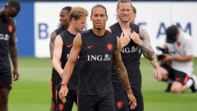 Van Dijk Sudah Biasa Lakoni Pramusim, Tak Masalah Cuaca Panas AS