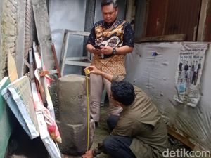 Batu Lingga di Gang Buntu Gumulan Klaten Berhuruf Jawa Kuno Abad 9 M