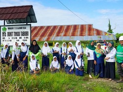 Perkuat Kepedulian Lingkungan, NHM Gelar Aksi Bersih Pantai & Penghijauan