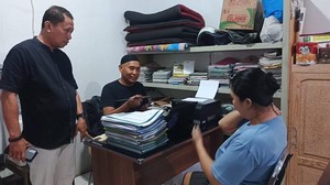 Video Polisi Tangkap Wanita Pembacok Mahasiswa hingga Jari Putus di Makassar