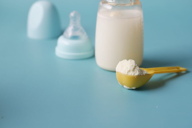 ASI dan susu formula termasuk makanan yang tidak boleh dipanaskan di microwave karena panas yang tidak merata dapat membahayakan bayi.