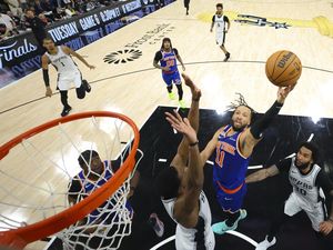 Comeback Dramatis, New York Knicks Kunci Gelar Juara NBA