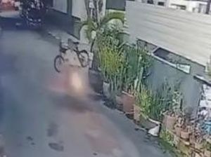 Maling Sepeda-Mobil di Makassar Tipu Sekuriti Agar Dibantu Bawa Kabur Curian