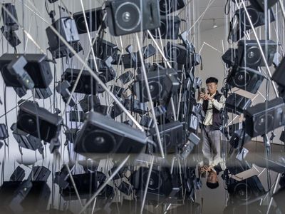 Pameran Seni Kontemporer Ajak Pengunjung Melihat Dunia dari Sudut Berbeda