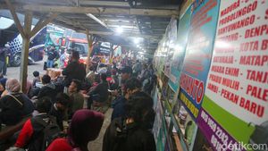 Terminal Pondok Pinang Ramai Jelang Libur Tahun Baru Hijriah