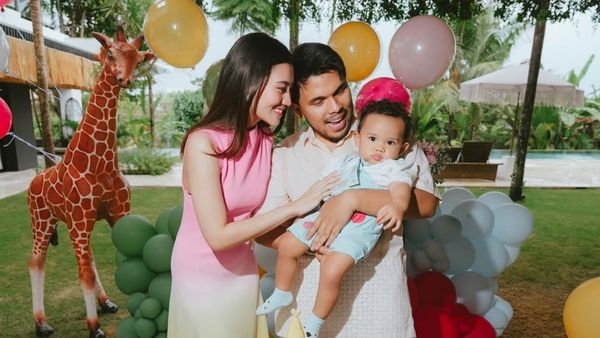 Selamat Ulang Tahun Pertama Anak Thariq Halilintar dan Aaliyah Massaid