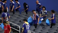 Saat Suporter Jepang Bersih-bersih Stadion Piala Dunia Malah Tuai Kritikan