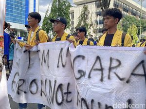 Demo Kalsel Sempat Panas Usai Anggota DPRD Tegur Mahasiswa