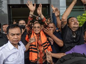 Bupati Pati Nonaktif Sudewo Jalani Sidang Perdana Kasus Suap dan Pemerasan