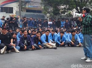 Ini Tuntutan Mahasiswa Bandung Raya Demo di DPRD Jabar