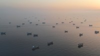Jantung Energi Dunia Terpantau dari Udara, Kapal-Kapal Penuhi Selat Hormuz