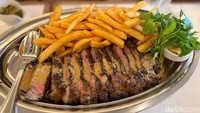 Le Comptoir Quarter: Nikmatnya Kroket Udang hingga Steak Klasik di Resto Prancis Baru