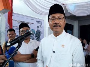 Video: Efisiensi Program Sekolah Rakyat, Mensos Pastikan Bansos Aman
